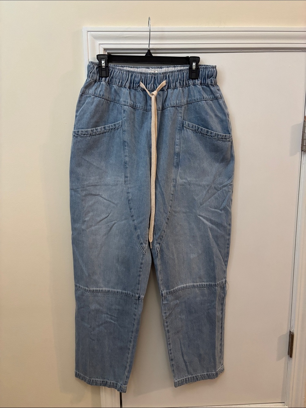 Easel Light Blue Denim Drawstring Waist Pants/Jeans size Large